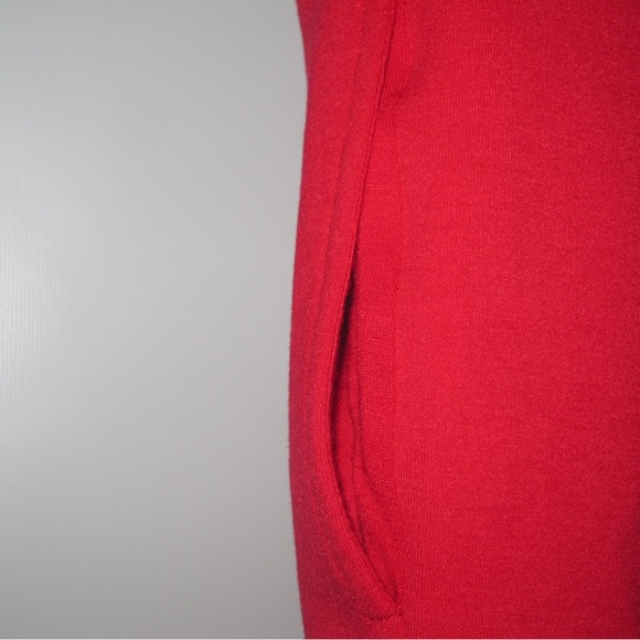 Preloved (worn once) JoeFresh red drawstring straight leg pants with cuffs. - Picture 3 of 6